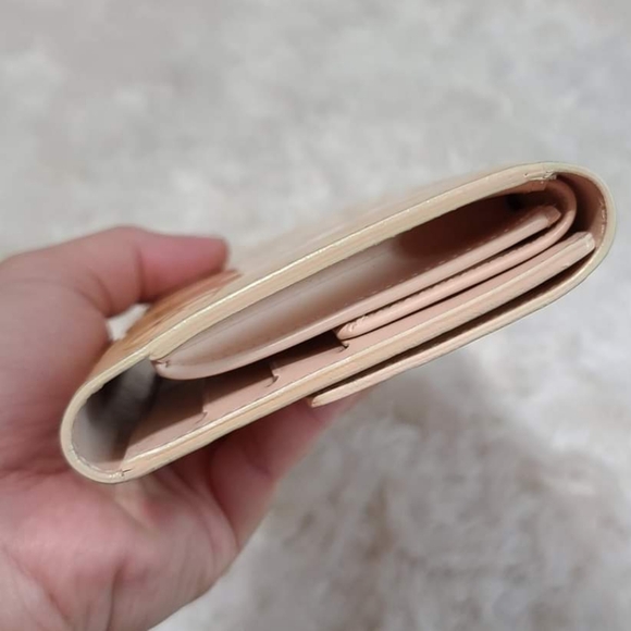 LV Vernis Wallet - Picture 6 of 6